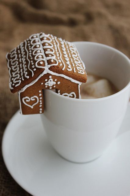 Pepparkakshus på koppkanten